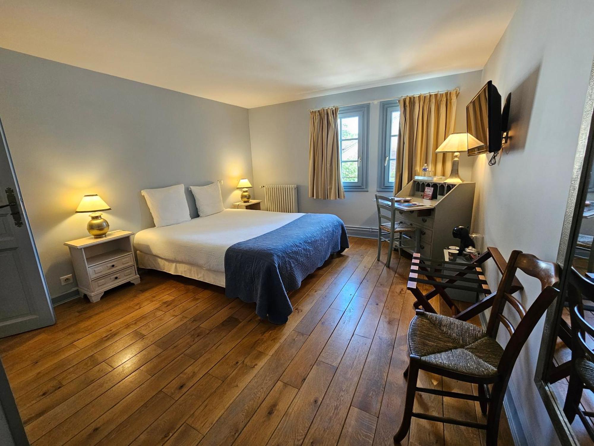 Logis Hotel Restaurant Relais De La Mothe Yzeures-sur-Creuse Exteriör bild