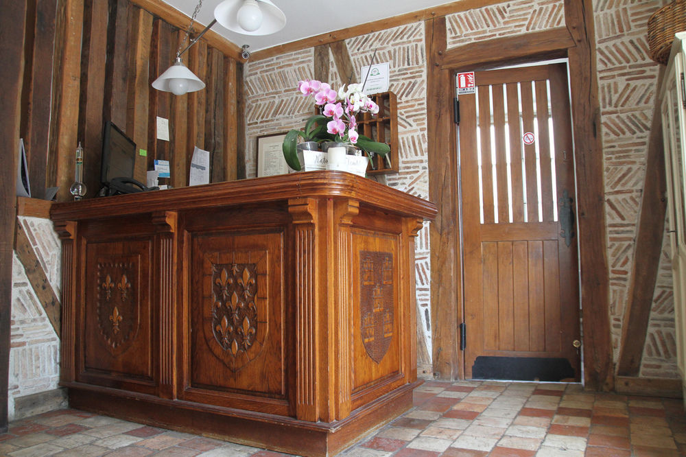 Logis Hotel Restaurant Relais De La Mothe Yzeures-sur-Creuse Exteriör bild